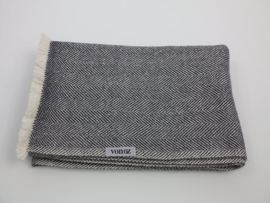 Avi – Herringbone Cashmere Muffler