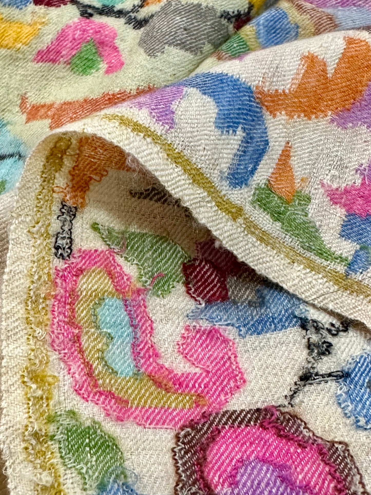 Kani Cashmere Shawl - One Paisley creme